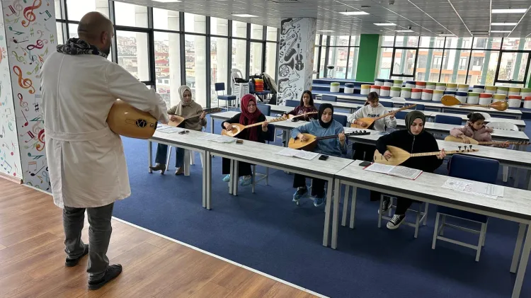 Çayırova’da Ücretsiz Bağlama Kurslarına Yoğun İlgi!