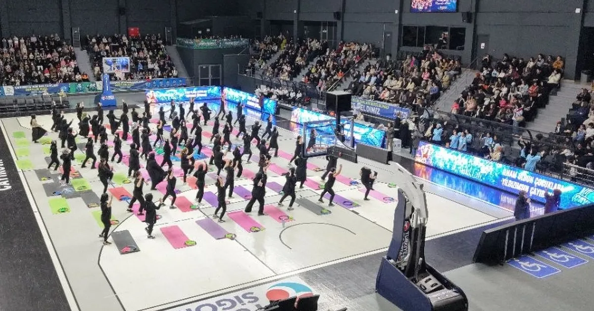 Çayırova’nın Sultanları Voleybolda Coştu!