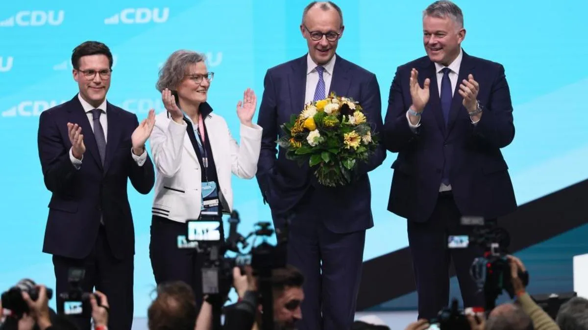 CDU Kongresi’nde Oylama Kağıt Pusula ile Yapılacak