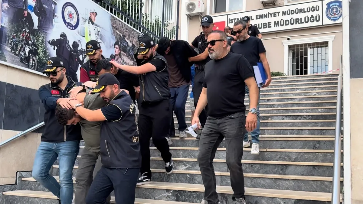 Çekmeköy’de Silahlı Saldırı: 26 Yaşındaki Genç Hayatını Kaybetti