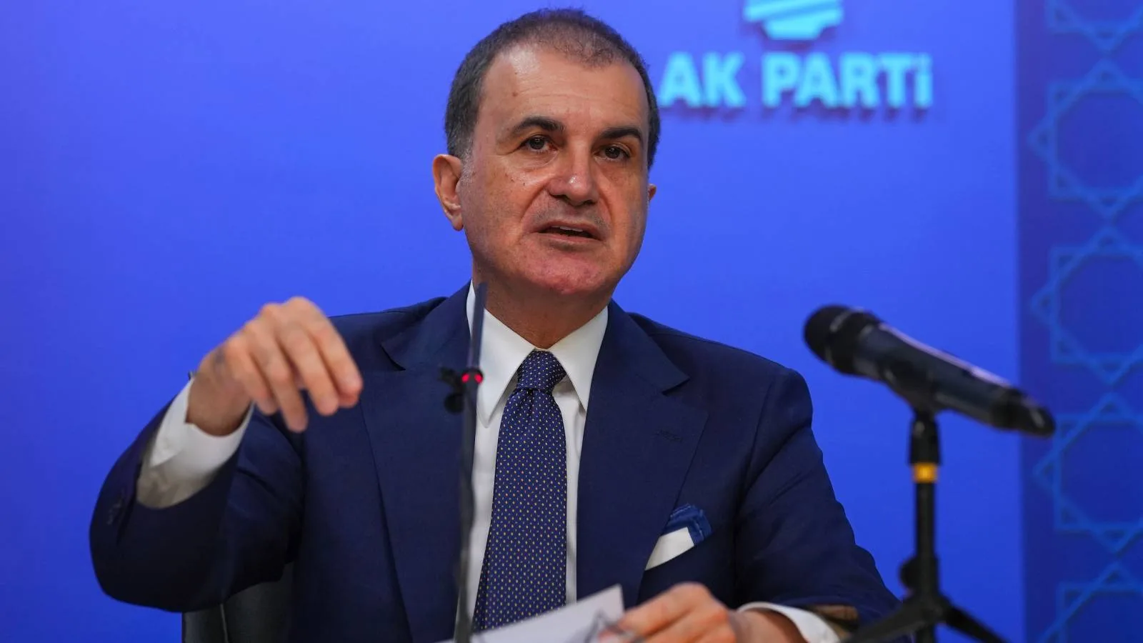 Çelik’ten PKK’ya: Silahlar sahada bırakılmalı!