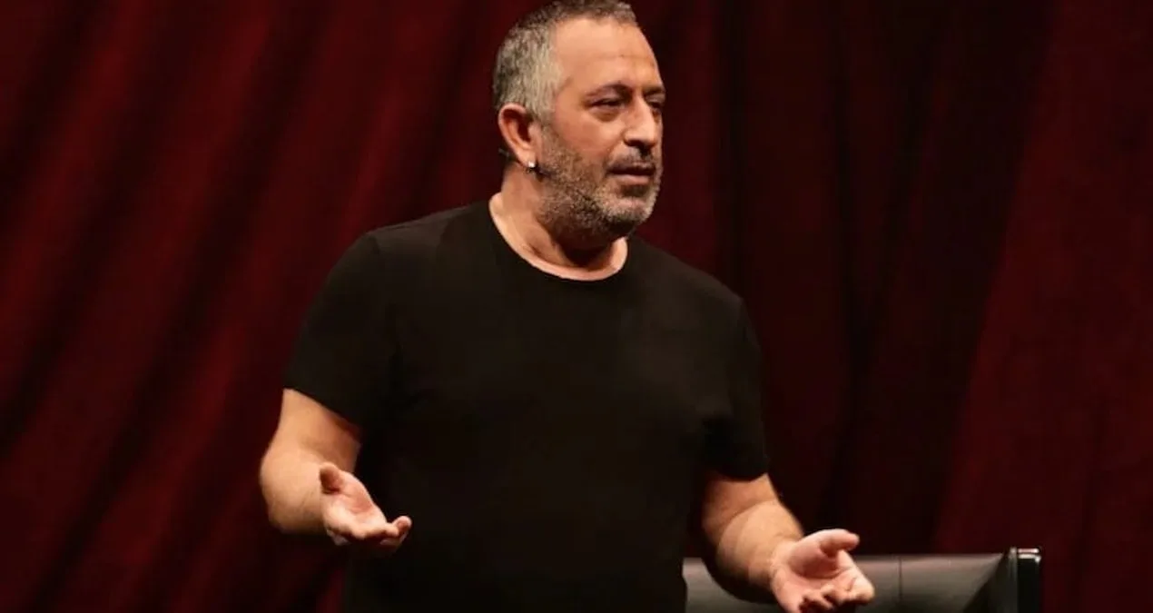 Cem Yılmaz’ın Yeni Gösterisi Sosyal Medyayı Salladı!
