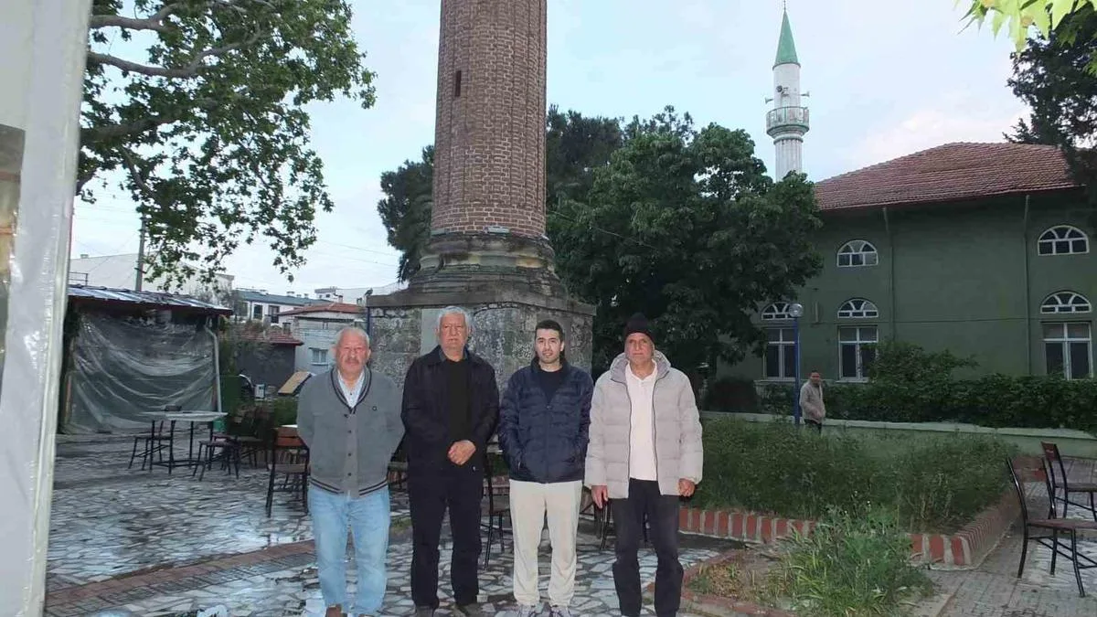 Çerkez Minaresi: Burhaniye’nin Tarihi Simgesi