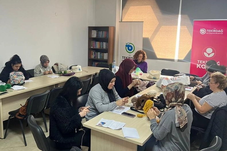 Çerkezköy’de Kadınlar El Emeğiyle Umut Örüyor