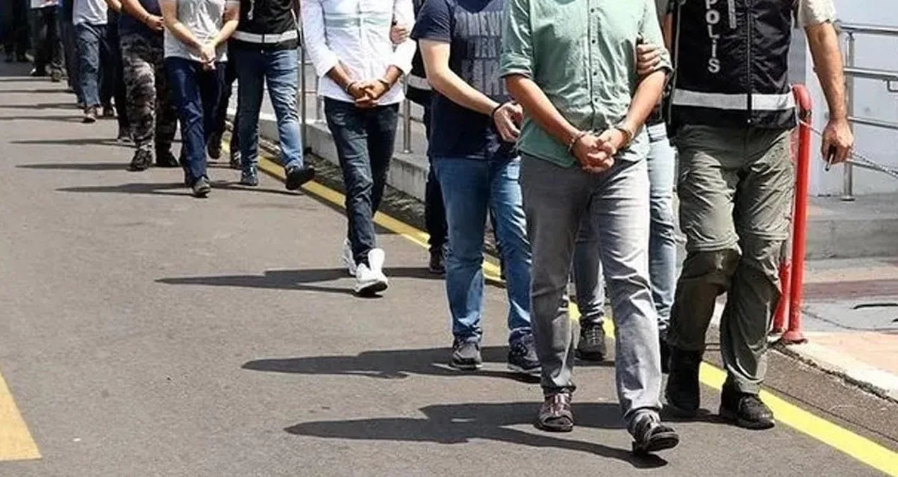 Çeteye Operasyon: 22 Gözaltı, 11 Firari