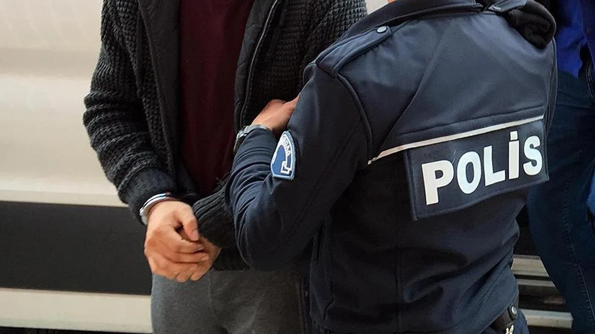 Cezaevi Firarisi Kubbeli Camisi’nde Yakalandı!