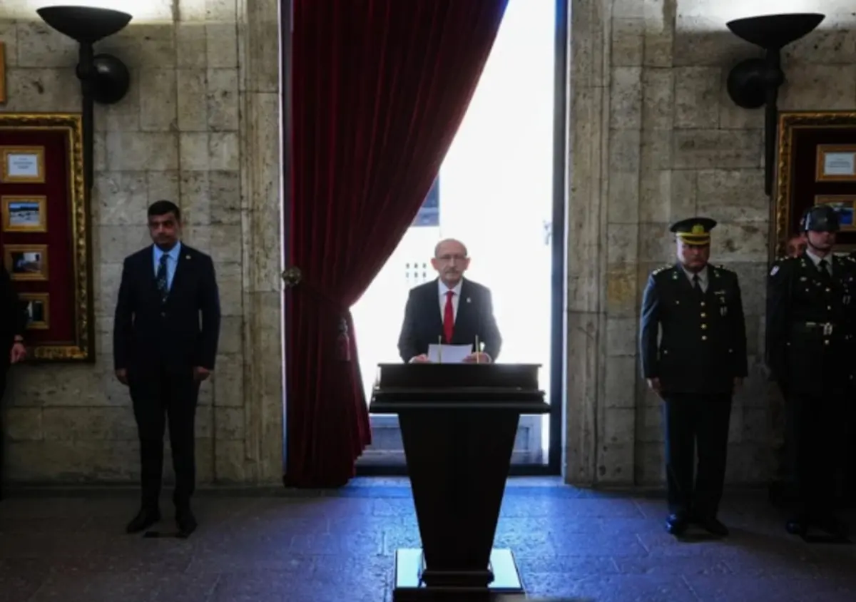 CHP nin kuruluş yıl dönümü! Kılıçdaroğlu Anıtkabir e çıktı, o isim de ön safta 3