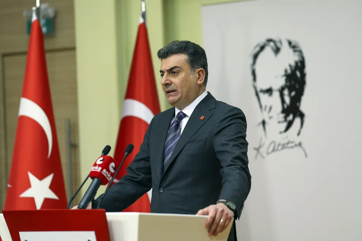 CHP den ihraç edilenler partiye geri dönüyor!