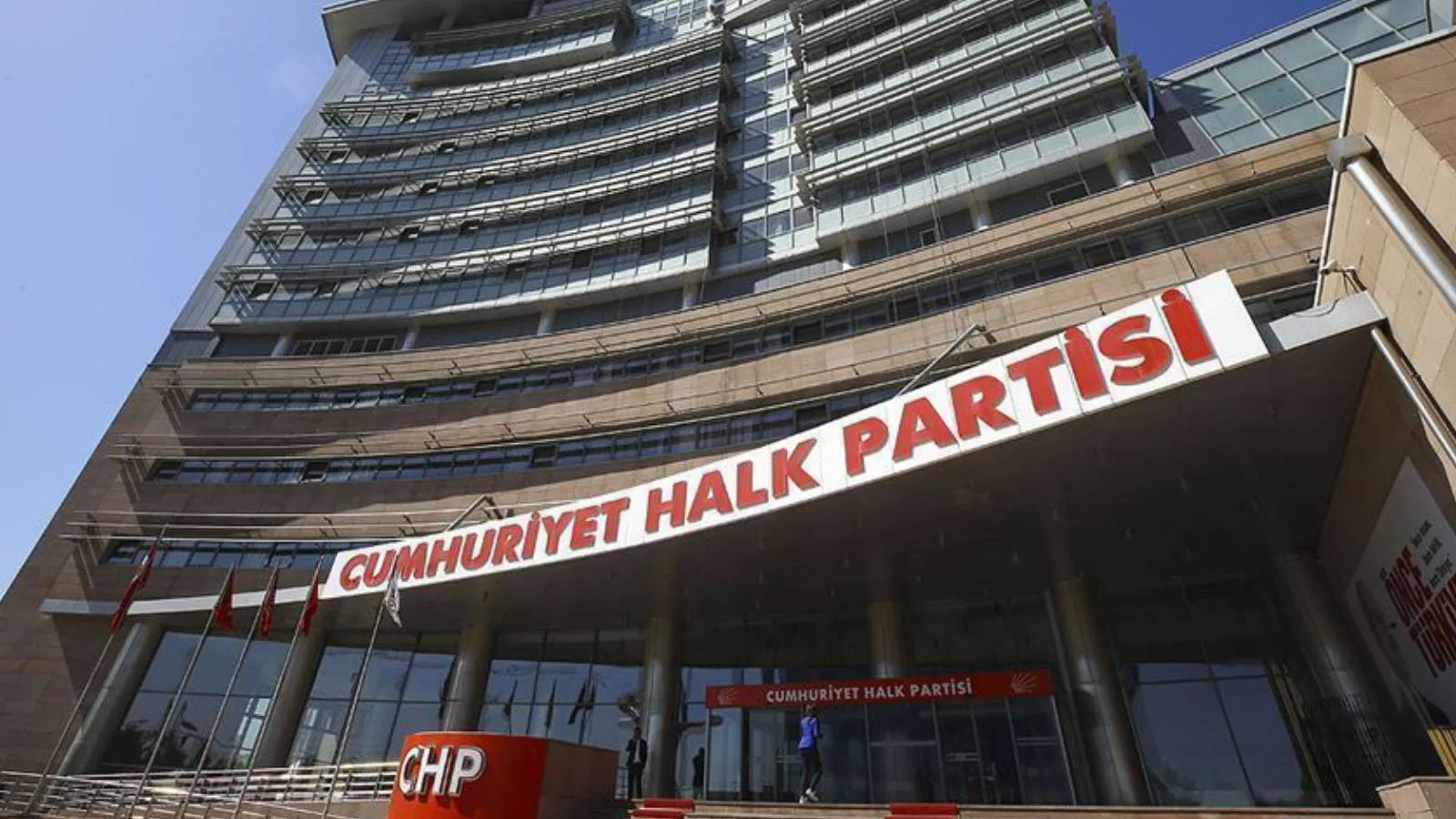 CHP’de 49 İsim İçin Kesin İhraç Talebi!