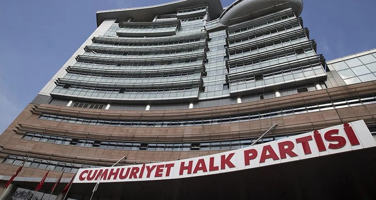 CHP’de Görevden Almalar, İstifa İddiaları Artıyor