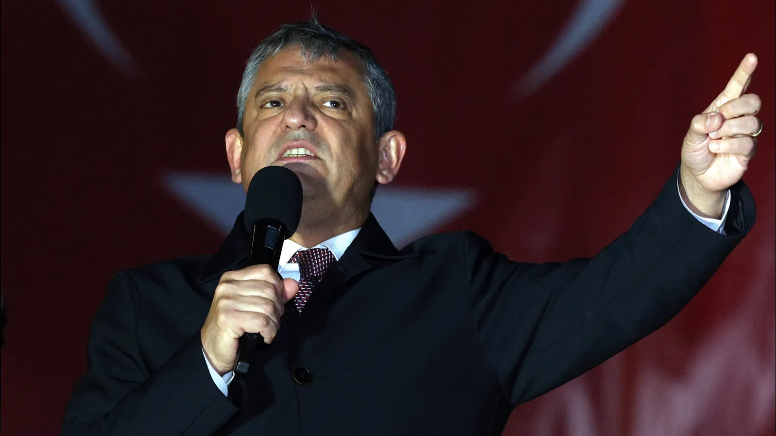 CHP’de Gözaltılar: Ümit Erkol ve Ömer Eşki Süreci