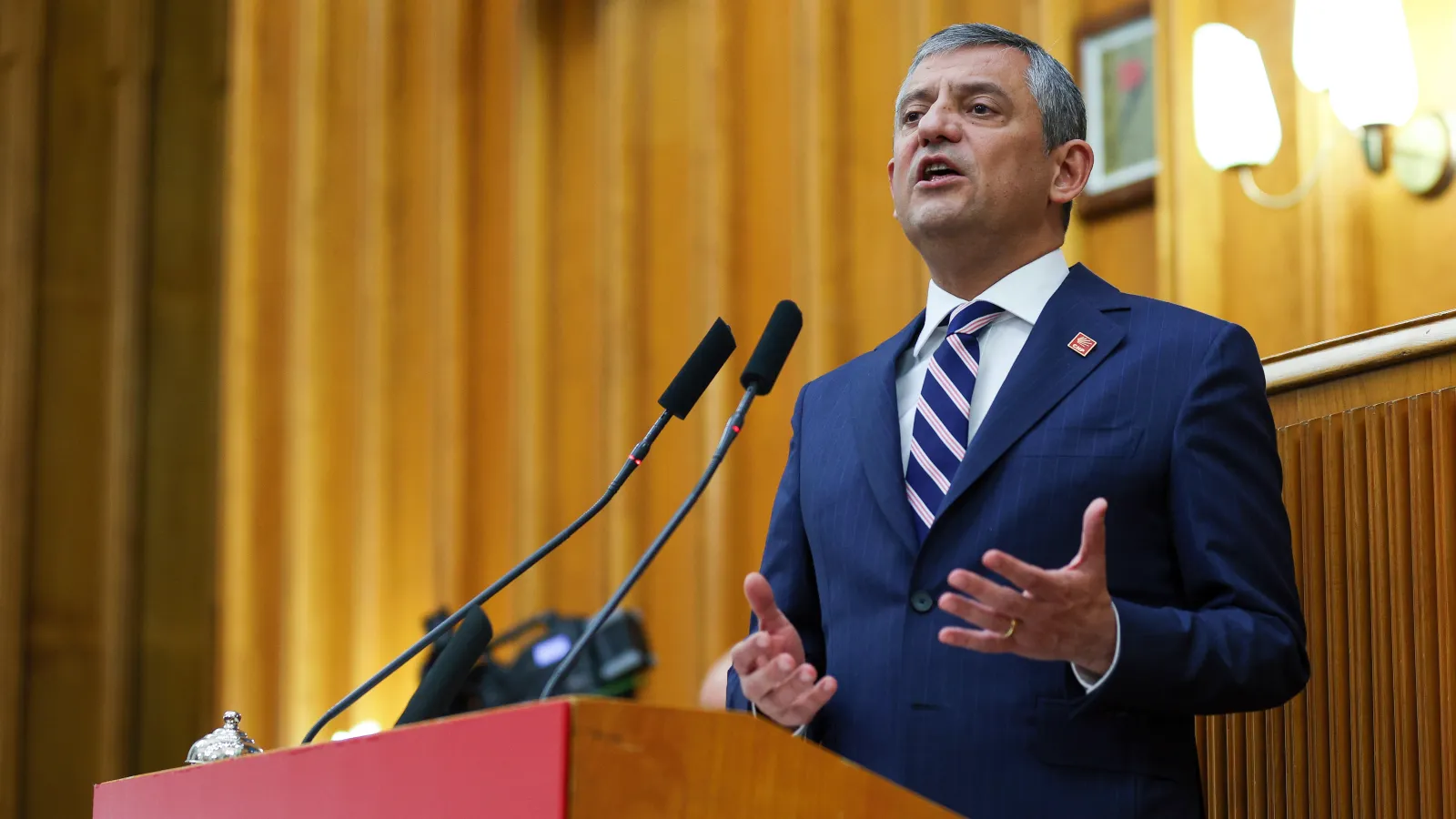 CHP’de Grup Toplantısı Krizi Çözüldü!