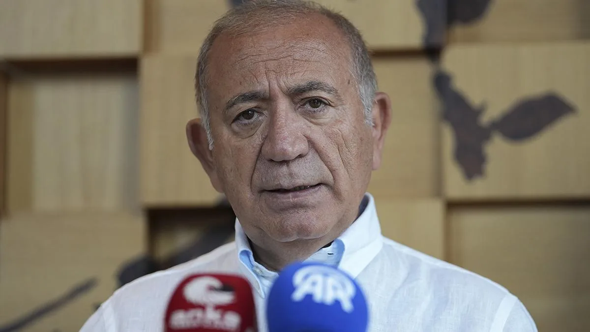 CHP’de Gürsel Tekin Krizi: Görevden Alındı mı?