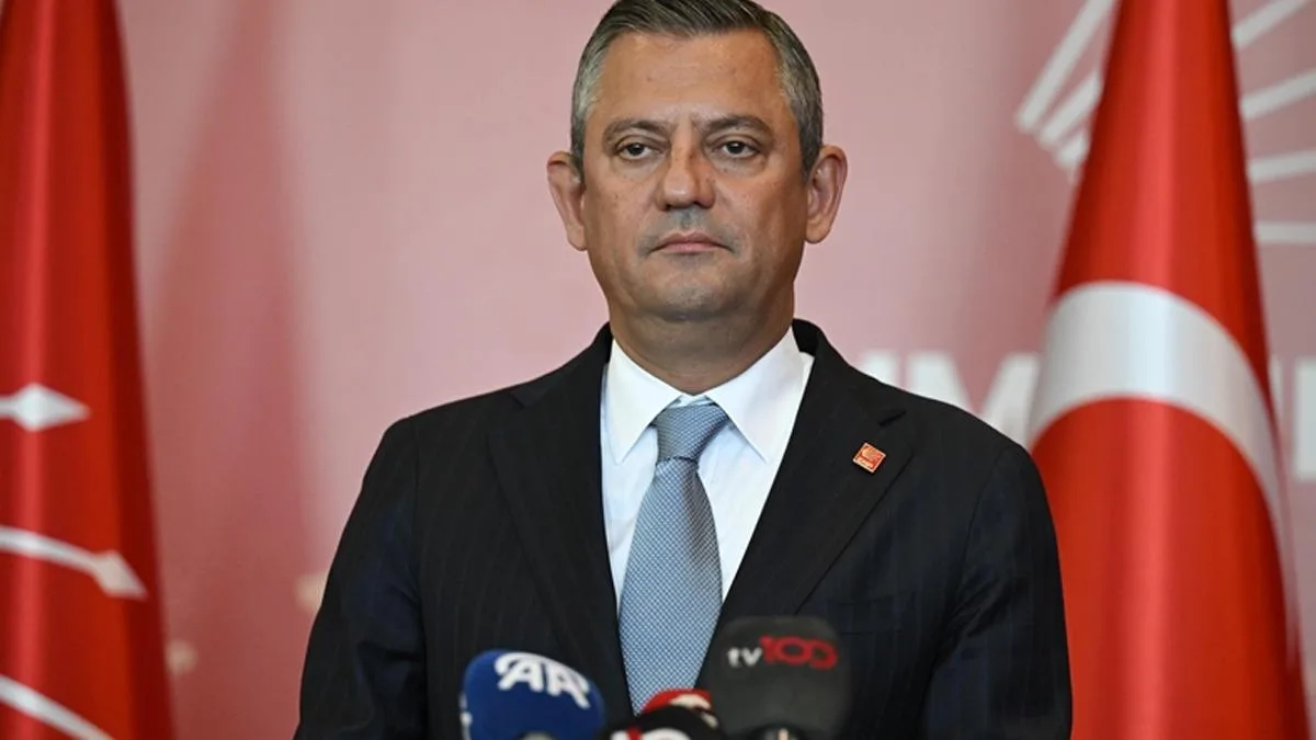 CHP’de İhraçlar Başladı, Özgür Özel Sahada!