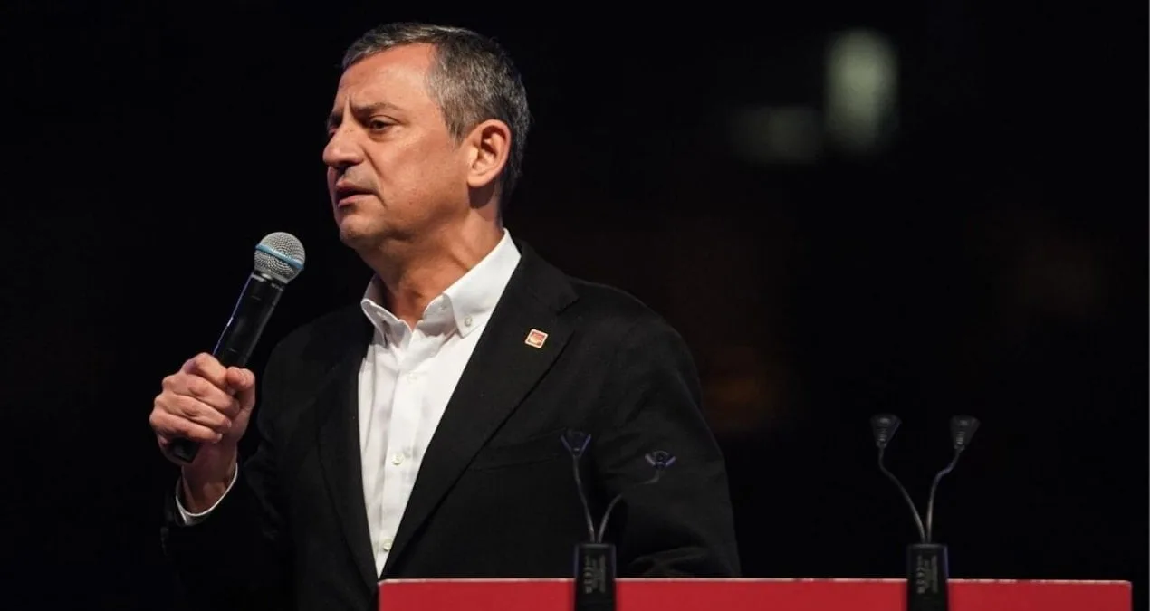 CHP’de Kayyum Krizi: Özgür Çelik Görevden Alındı