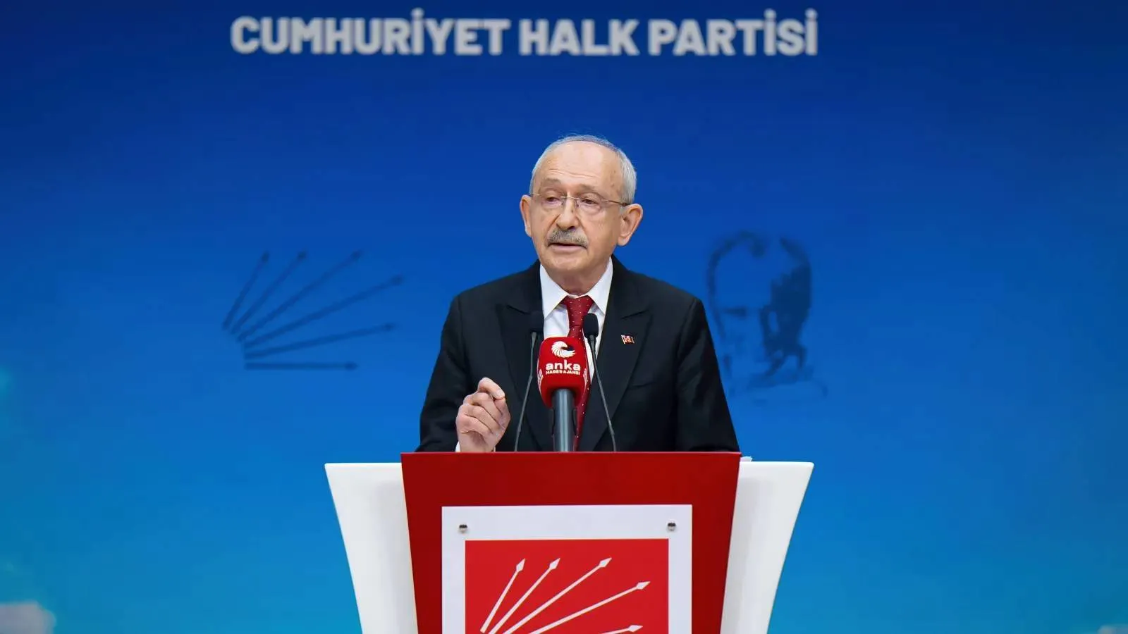 CHP’de Kılıçdaroğlu’na Adaylık Çağrısı Erteleniyor