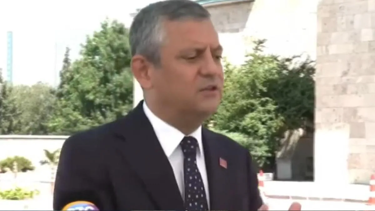 CHP’de Kriz Derinleşiyor: Yeni Parti Yolda mı?