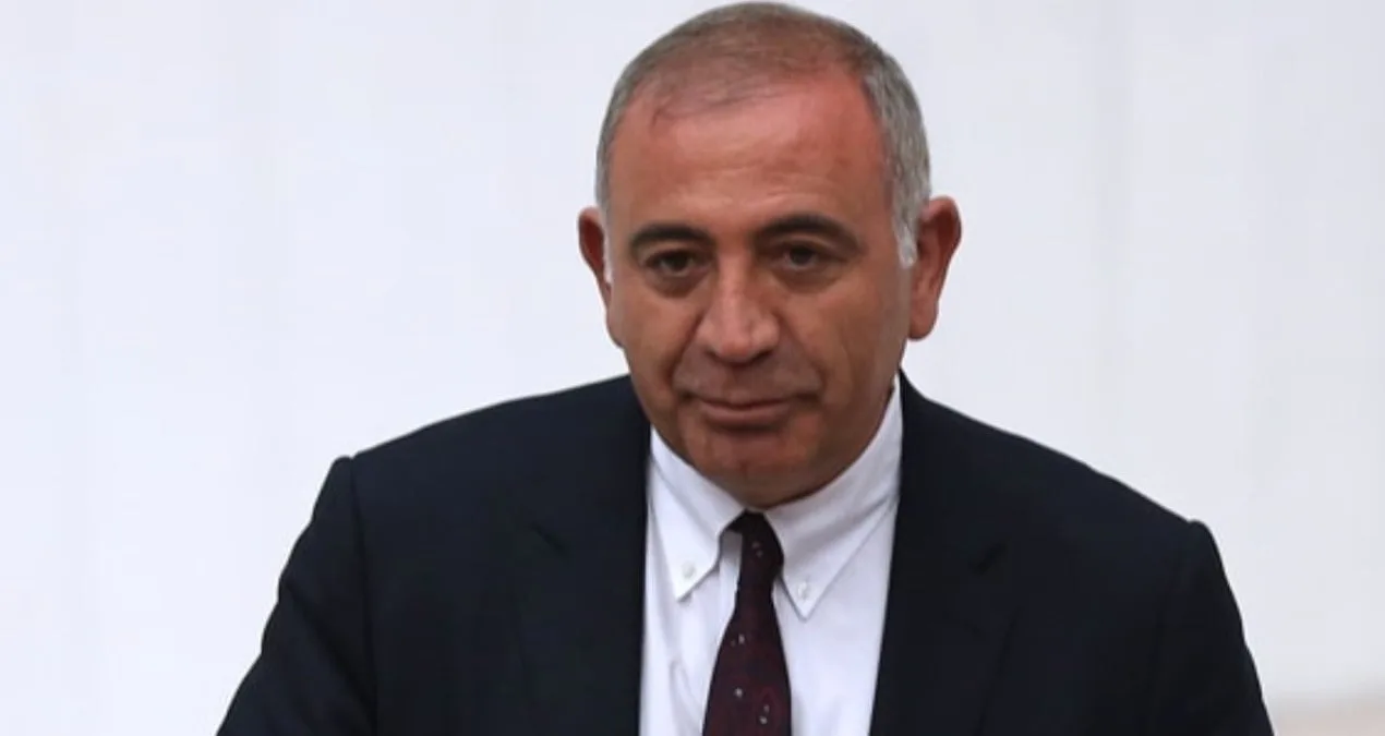 CHP’de Kriz: Gürsel Tekin İhraç Talebiyle Karşılaştı