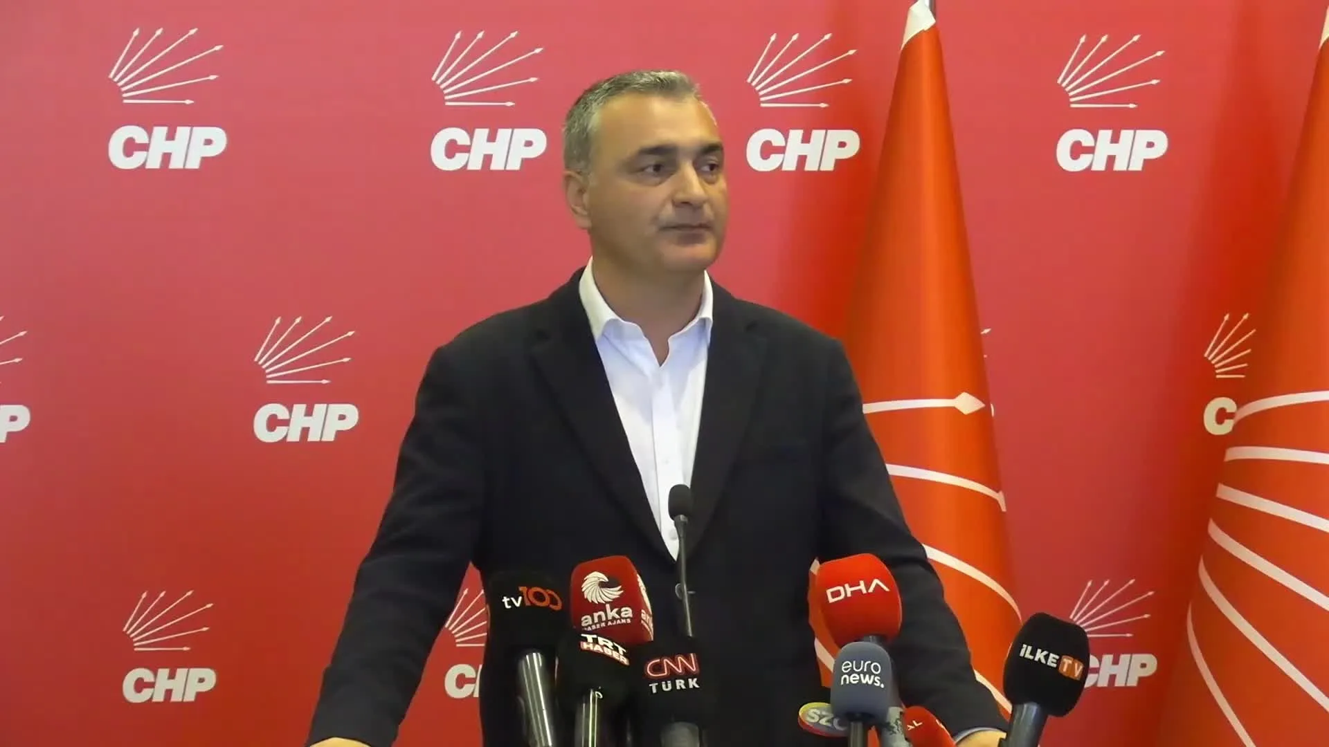 CHP’de Kriz: Vekiller Genel Merkez’e Giremedi!