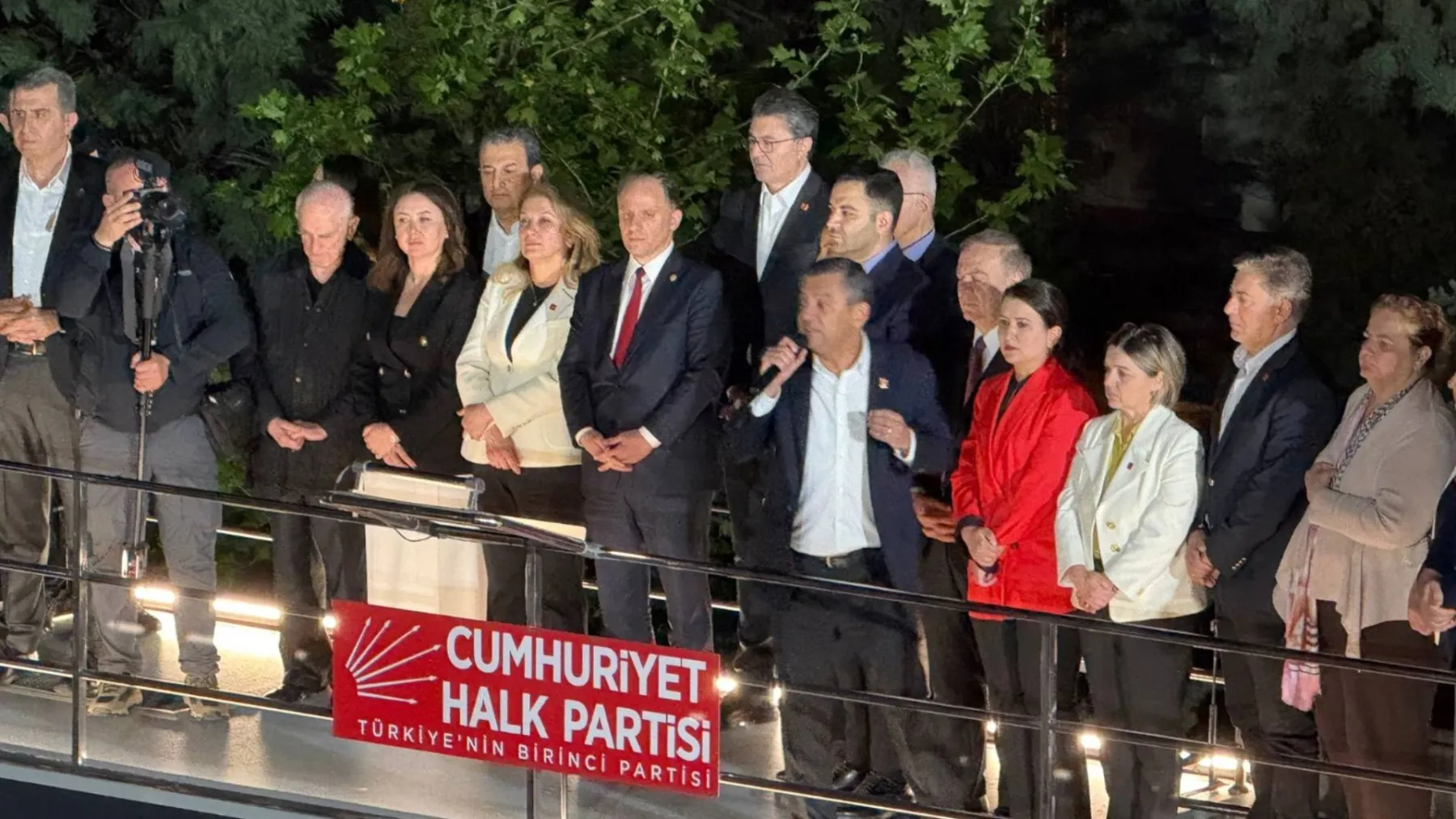 CHP’de ‘Mutlak Butlan’ Krizi: Özgür Özel Direniyor!