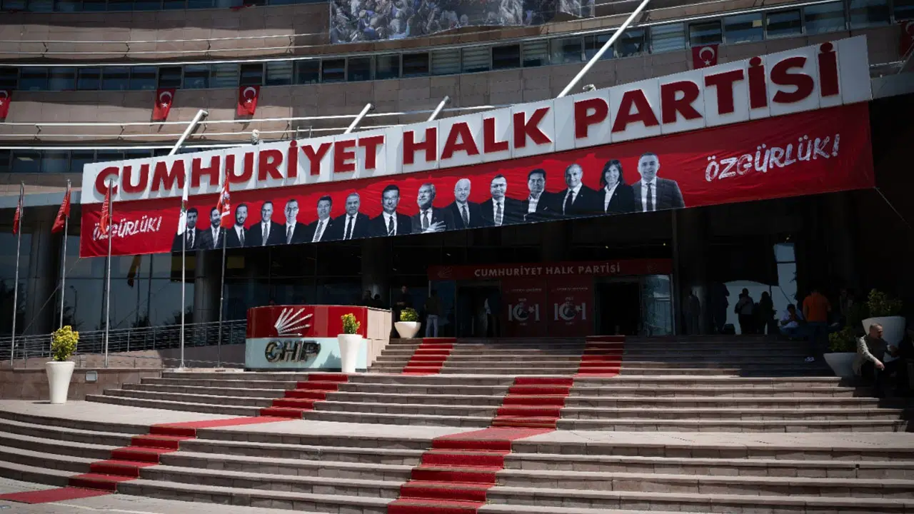 CHP’de Olağanüstü Kurultay İçin Geri Sayım Başladı