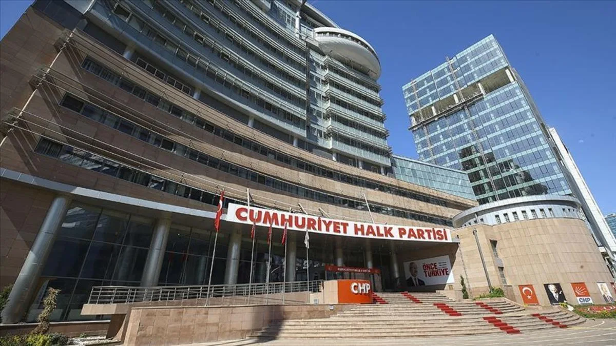 CHP’de Usulsüzlük Davası: 10 Sanık Yargılanıyor!