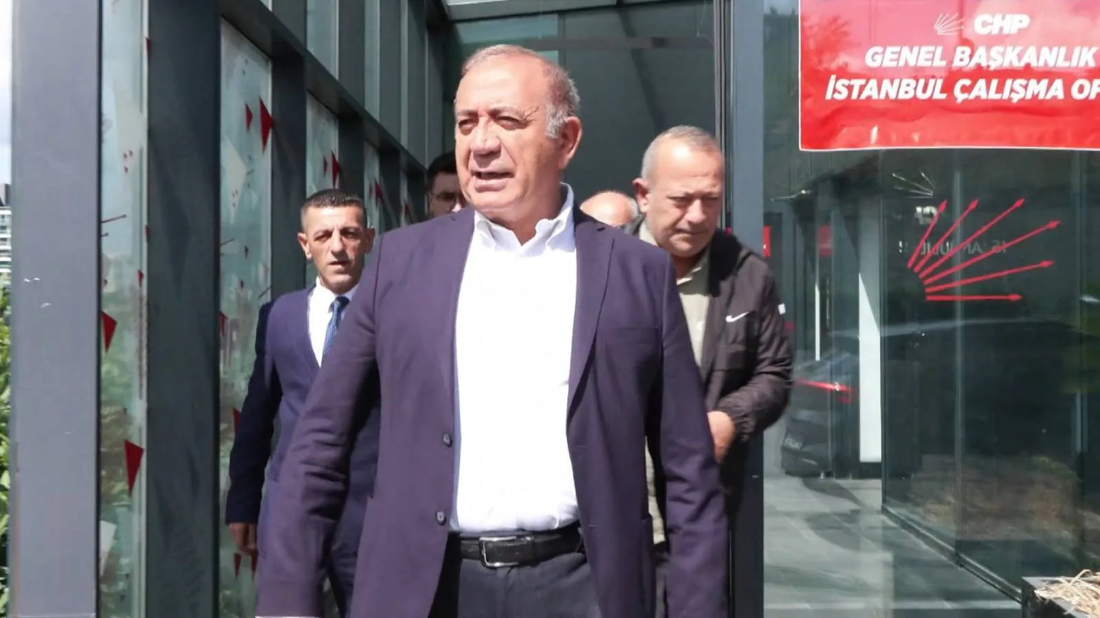 CHP’de Yalanlar ve İftiralar Tartışması!