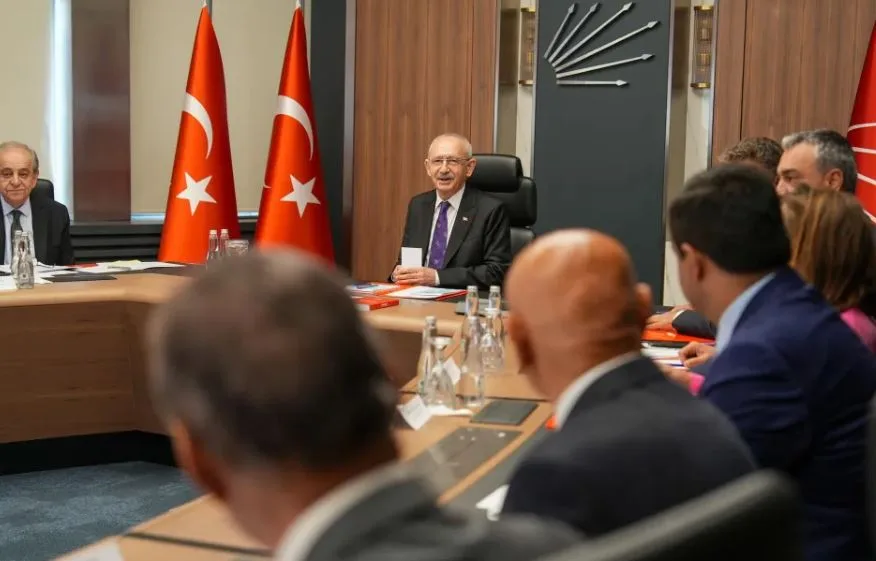 ‘CHP’de yarın MYK’da ihraçlar gündeme gelecek’ iddiası: ‘Bazı il başkanları değişecek’