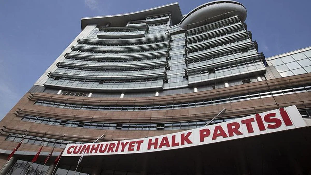 CHP’de Yeni Çatışma: Özgür Özel ve Kılıçdaroğlu