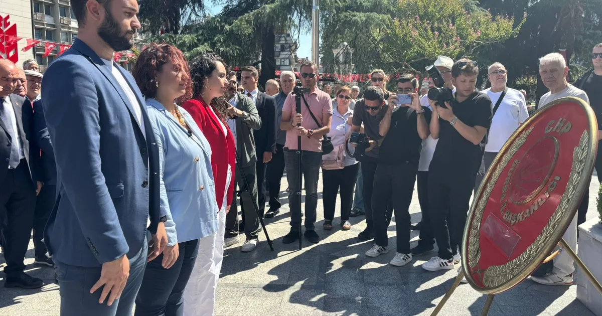 CHP’den Atatürk Anıtı’nda Güçlü Mesaj!