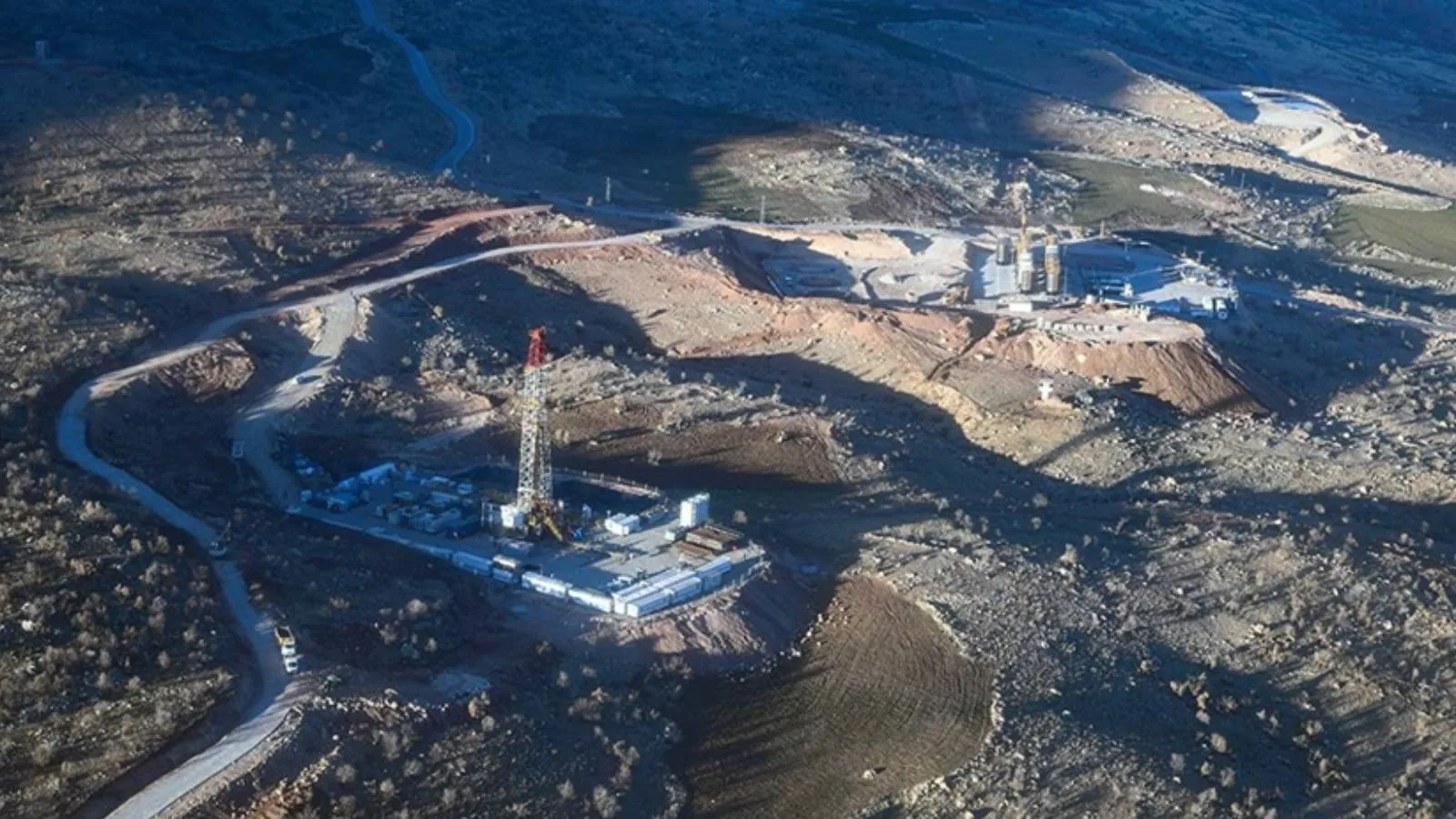 CHP’den İddia: AKP Gaz ve Petrolü Yabancılara Satıyor
