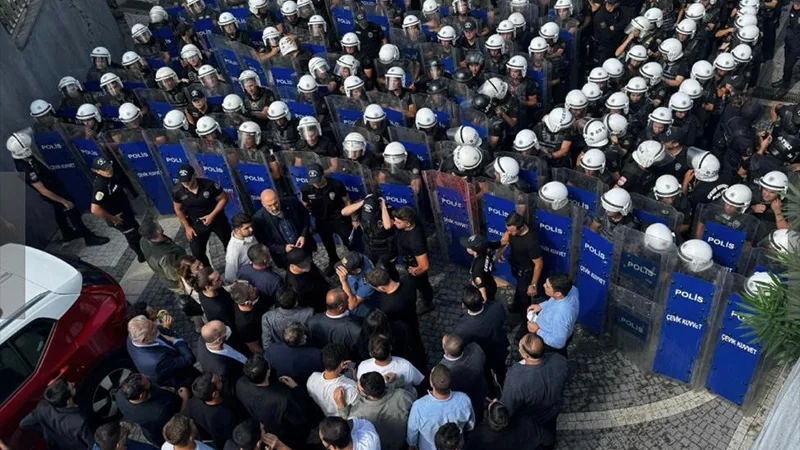 CHP’den Yargı Darbesine Sert Tepki: ‘Darbe Girişimi!’
