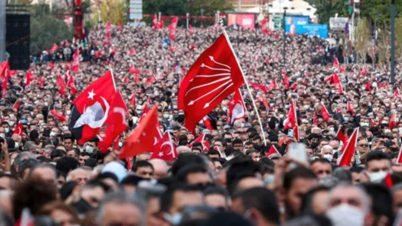 CHP’den Yargı Kararına Sert Tepki: Olağanüstü Kurultay!