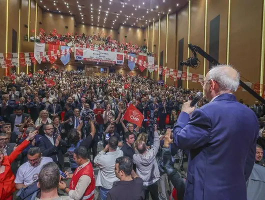 CHP törenine “figüran” götürüldüğü iddiasına cast ajansından açıklama