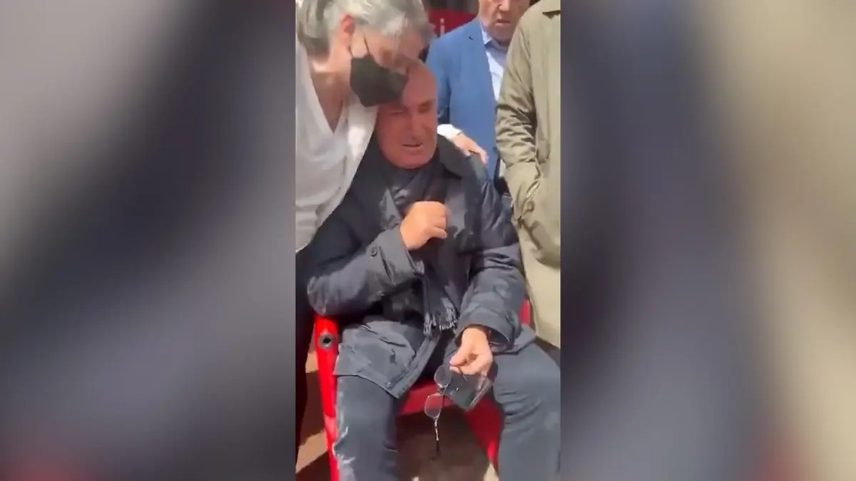 CHP Genel Merkezi ne polis müdahalesi... Mahmut Tanal gözyaşlarına hakim olamadı:
