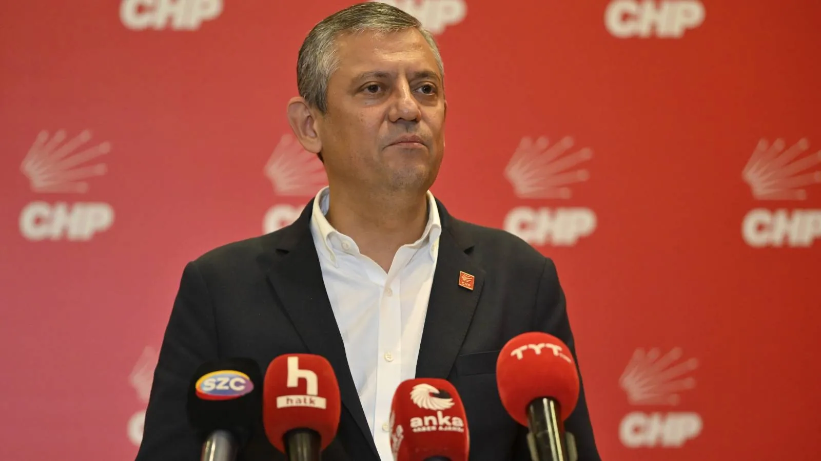 CHP Genel Merkezi’nde Olağanüstü Gece Nöbeti!