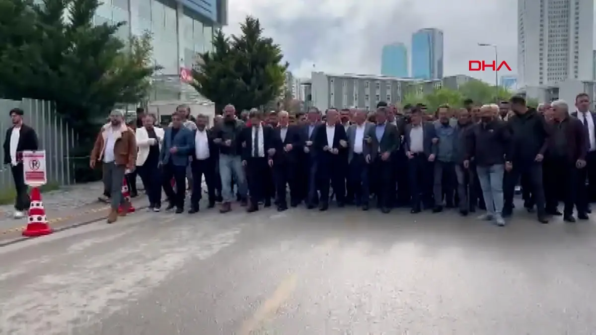 CHP Genel Merkezinde tahliye arbedesi! 4