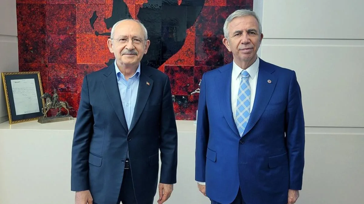 CHP Grup Toplantısı: Kriz Ortamında İki Lider!