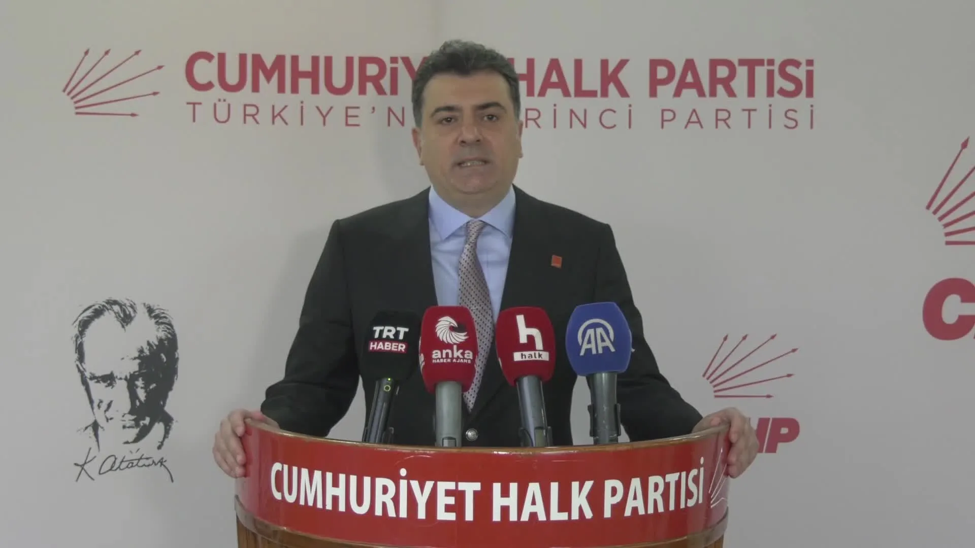 CHP: Halk İradesi Yok, Kirli Siyasetle Mücadele