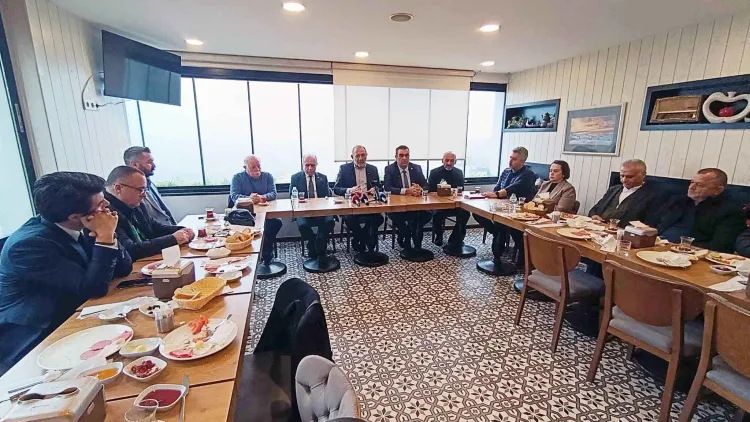 CHP İçinde Tartışmalar: Gürsel Tekin Açıklamalarda Bulundu