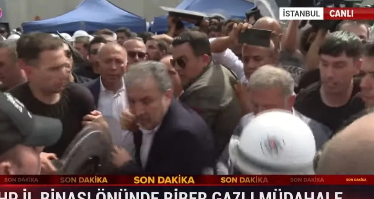 CHP İstanbul’da Kayyum Krizi: Gürsel Tekin Geldi!