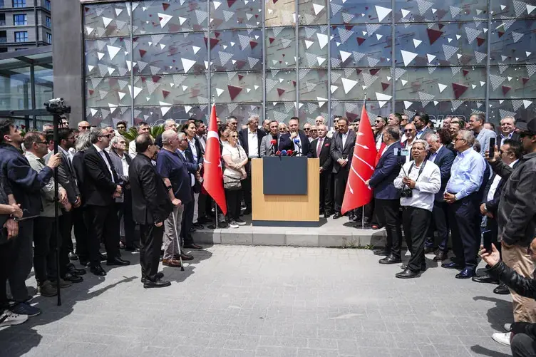 CHP İstanbul’daki Bayramlaşma Töreninde Dikkat Çeken Mesajlar: Parti İçi Muhalefetten Sert Çıkış