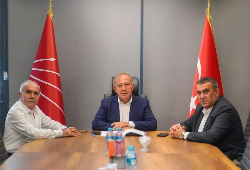 CHP İstanbul İl Başkanlığı Tarafından “Onurlu İstifa Hareketi” Başlatıldı