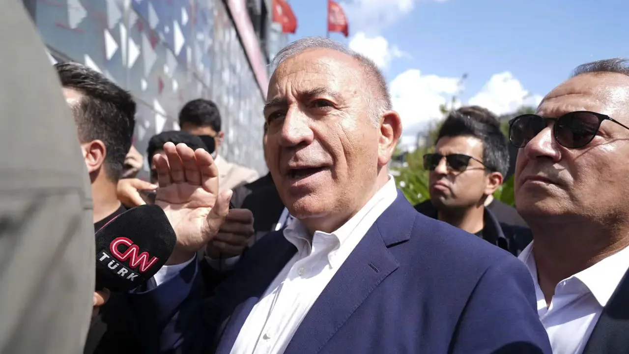 CHP Kayyımı Tekin’den Eleştirilere Suç Duyurusu