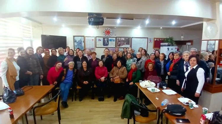 CHP Keşan Kadın Kolları’ndan Dayanışma Günü