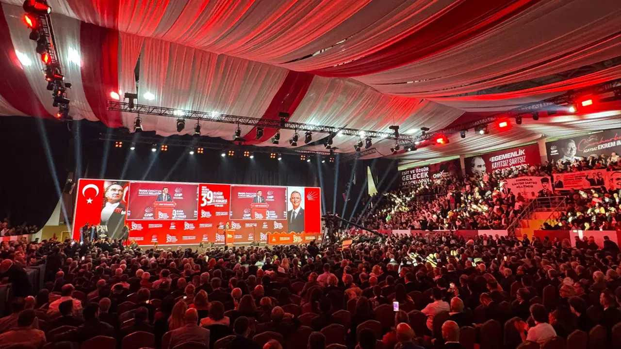 CHP Kongresi: Özgür Çelik’ten Cesaret Çağrısı!