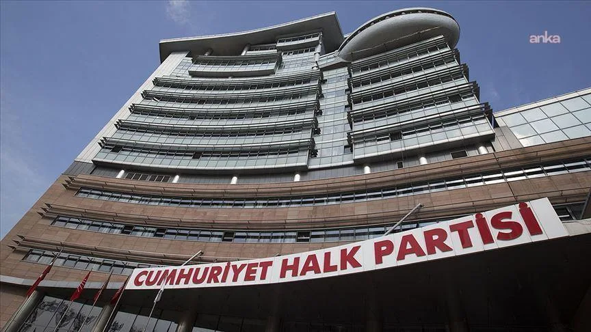 CHP Kurultayı İptal: Yöneticilerden Sert Tepkiler!