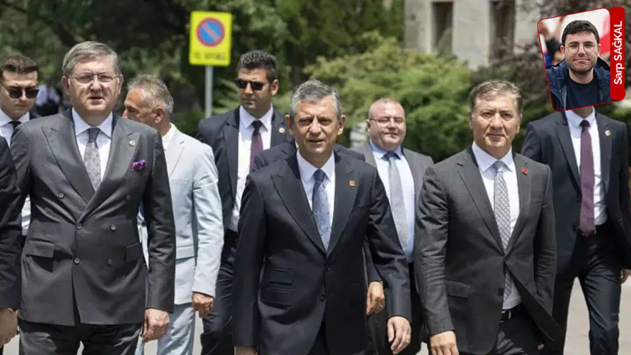 CHP Kurultayı: Kenetlenme ve Belirsizlik Süreci