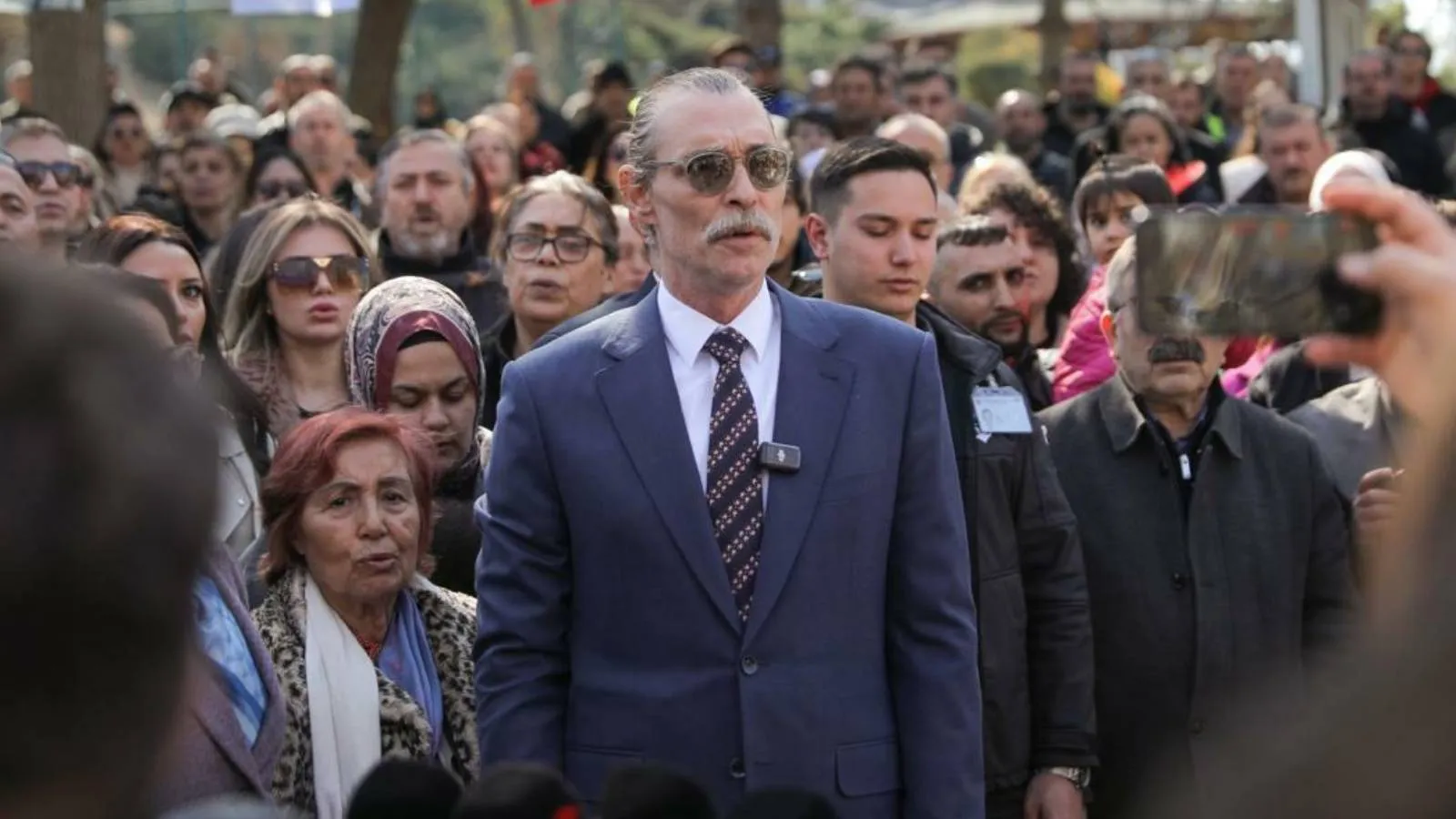 CHP’li Başkan Beşikçioğlu Yolsuzlukla Tutuklandı