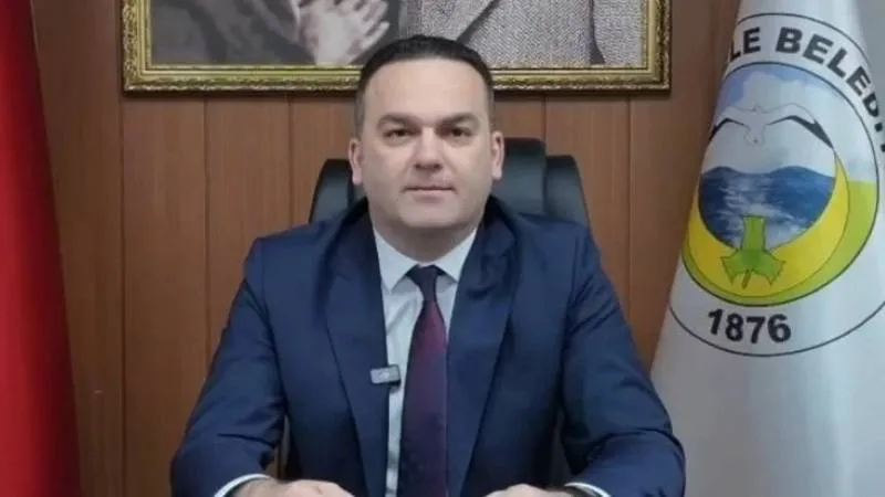 CHP’li Başkan Taciz İddiasıyla Tutuklandı, İstifalar!